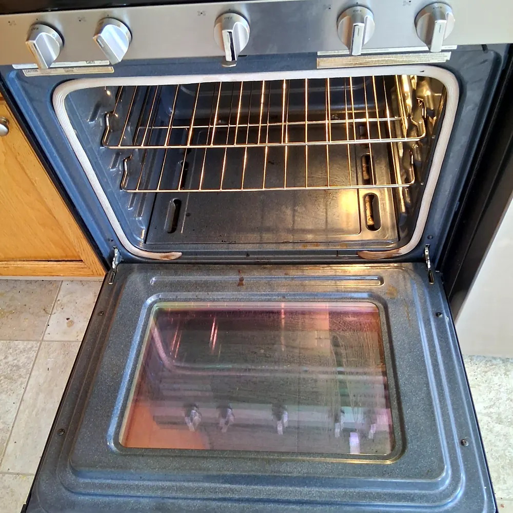 Oven (clean interior, wire racks) after a move-in/move-out cleaning in Pompton Lakes, NJ