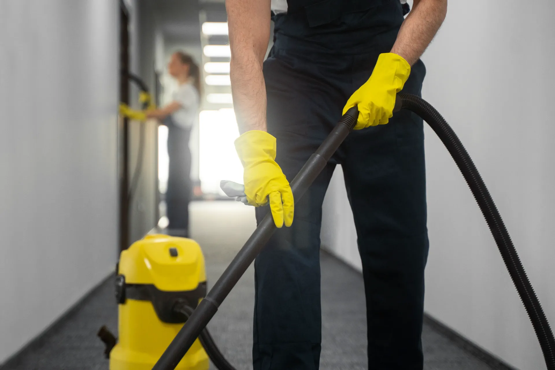 Deep living area cleaning